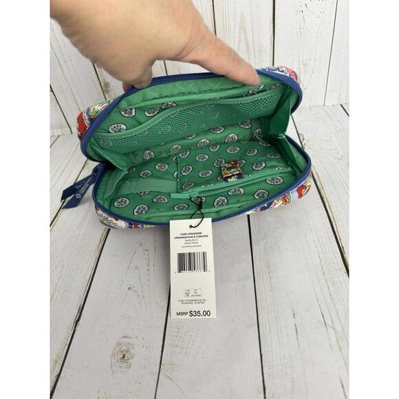 Vera Bradley Cord Organizer Tech Case Harbor Paisley 8x6x1.5 - Picture 3 of 6